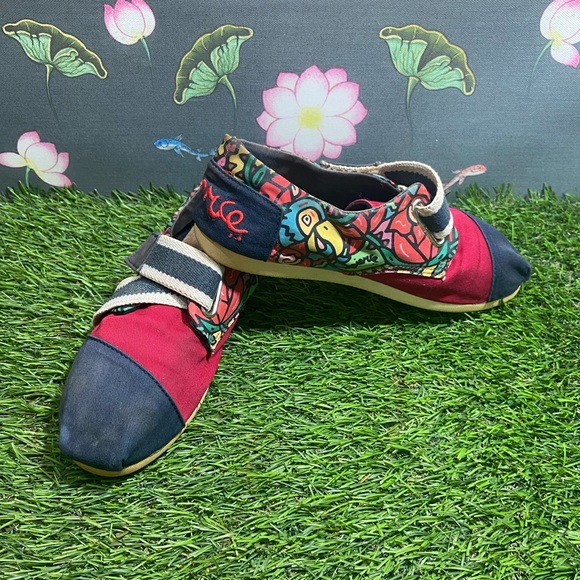 Joy&Mario Canvas Shoes.Size - 37
